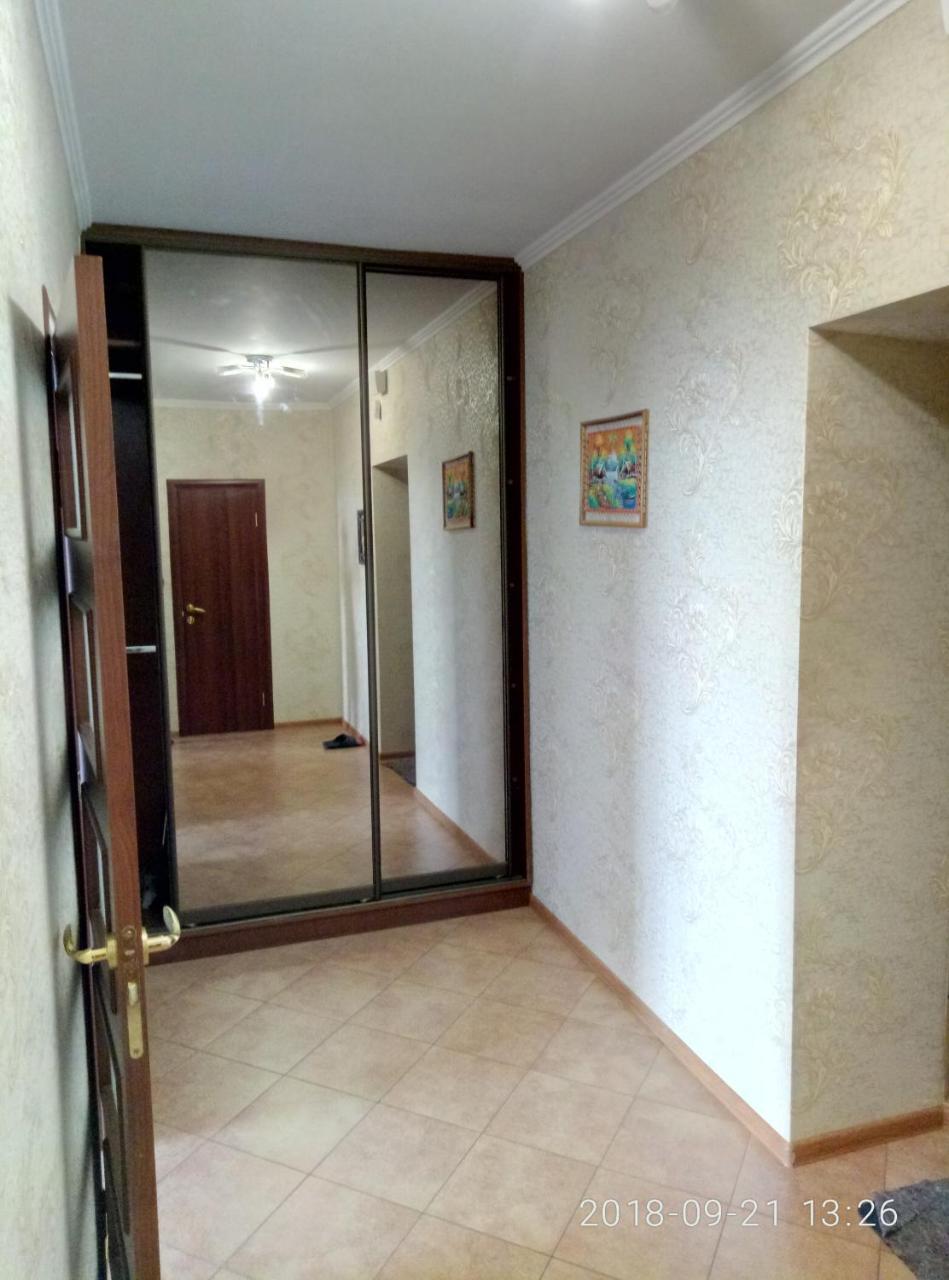 Cosy flat Kyiv Exterior foto